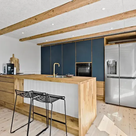 Lovely In With Kitchen *