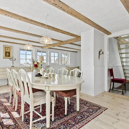 Lovely In With Kitchen